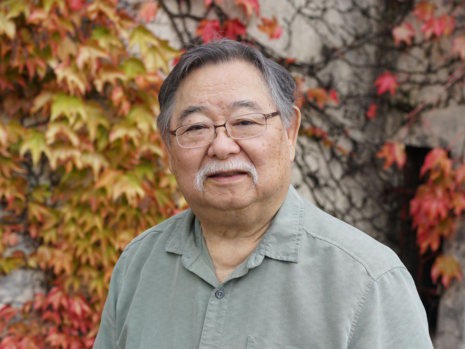 Garrett Hongo Reads Charles Wright